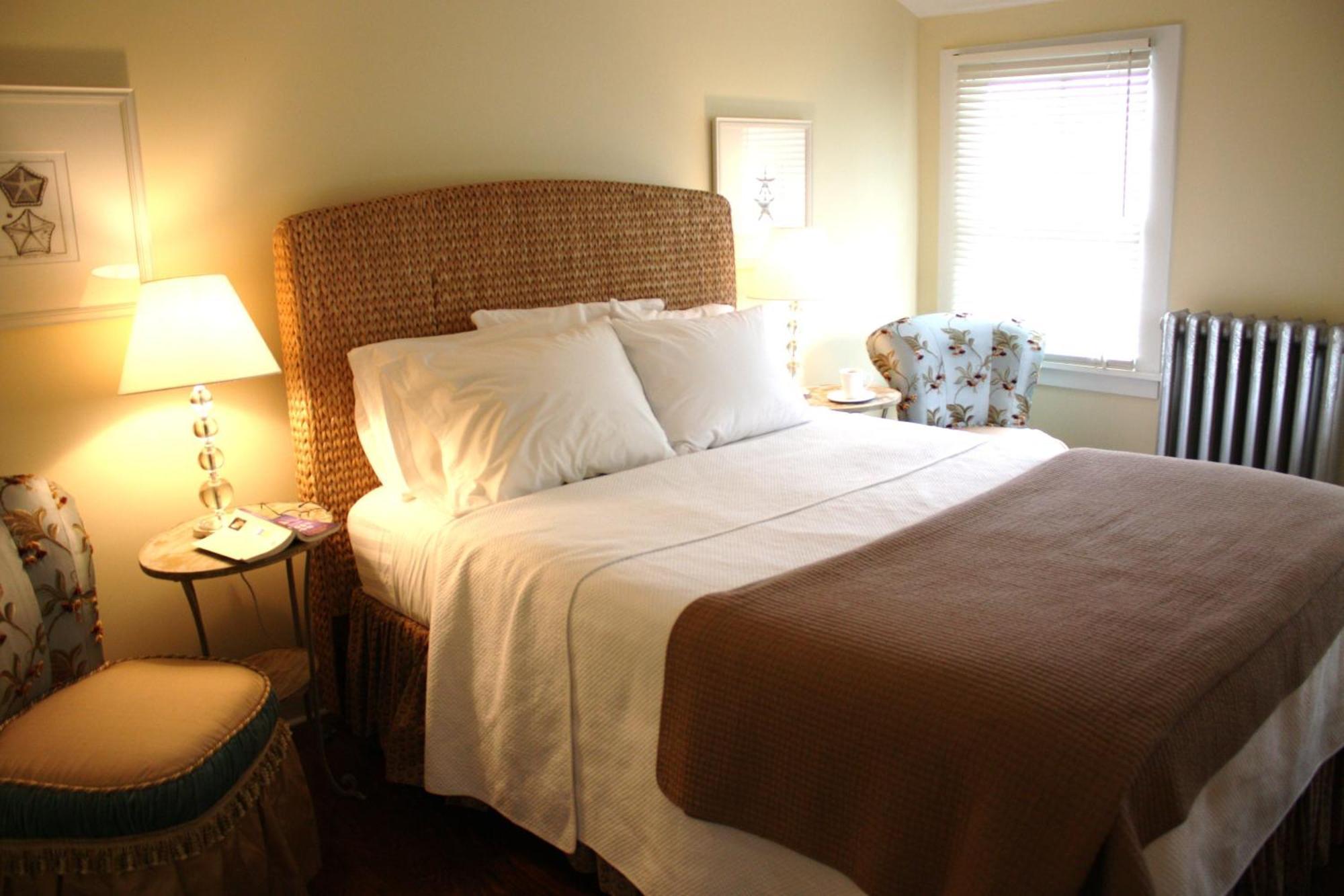 The Oak Bluffs Inn Bagian luar foto